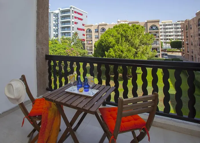 Апартаменты Castle Лимасол